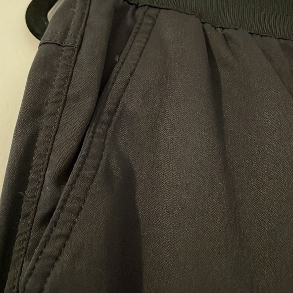 Capris - Picture 2 of 5